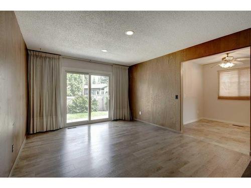 252 Parkside Way Se, Calgary, AB - Indoor Photo Showing Other Room