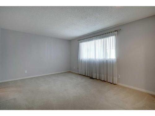 252 Parkside Way Se, Calgary, AB - Indoor Photo Showing Other Room