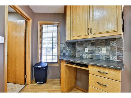 3107 30 Street, Coaldale, AB - Indoor Photo Showing Kitchen