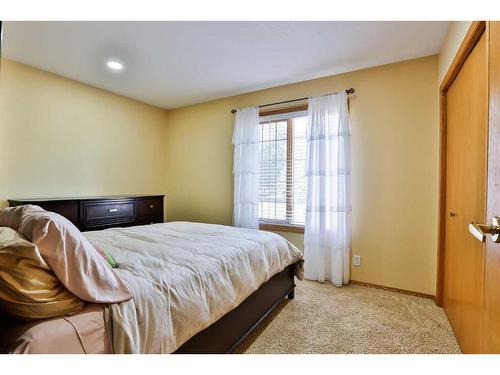 3107 30 Street, Coaldale, AB - Indoor Photo Showing Bedroom