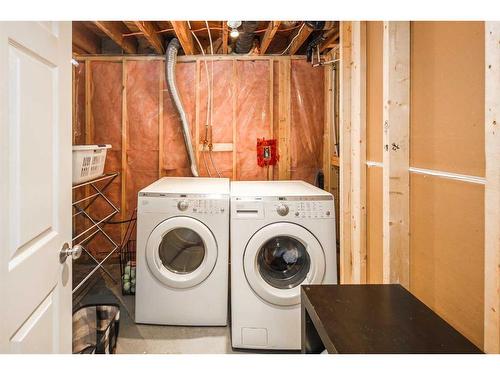 3516 19 Street Nw, Calgary, AB - Indoor Photo Showing Laundry Room