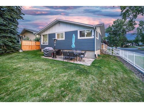 3516 19 Street Nw, Calgary, AB - Outdoor