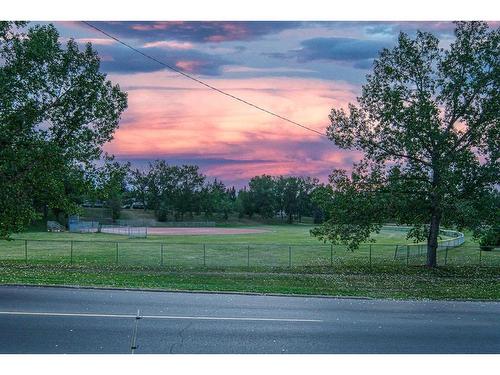 3516 19 Street Nw, Calgary, AB - Outdoor With View