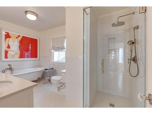 3220 6 Street Sw, Calgary, AB - Indoor Photo Showing Bathroom