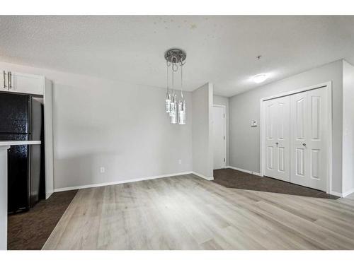 1109-60 Panatella Street Nw, Calgary, AB - Indoor