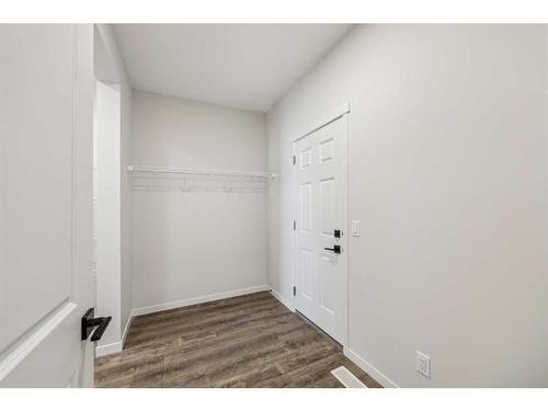 18 Magnolia Court Se, Calgary, AB - Indoor Photo Showing Other Room