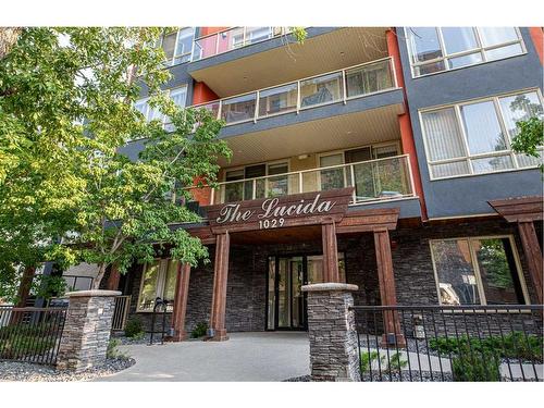 203-1029 15 Avenue Sw, Calgary, AB - Outdoor With Balcony