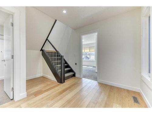 1821A Broadview Road Nw, Calgary, AB - Indoor Photo Showing Other Room