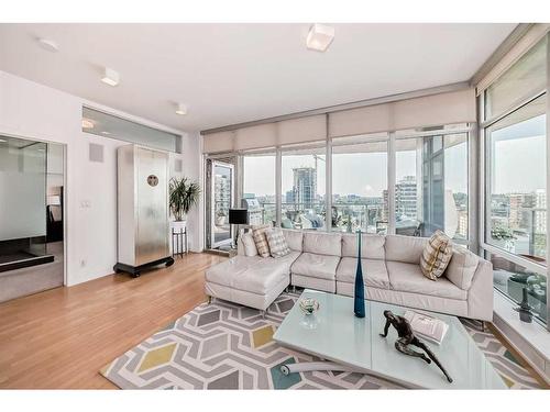 1001-530 12 Avenue Sw, Calgary, AB - Indoor Photo Showing Living Room