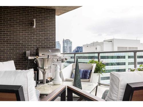 1001-530 12 Avenue Sw, Calgary, AB - Outdoor