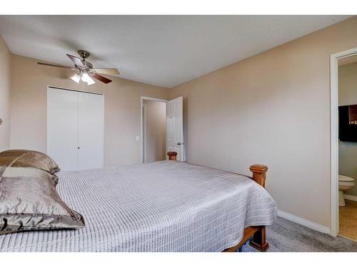 940 Rundlecairn Way Ne, Calgary, AB - Indoor Photo Showing Bedroom