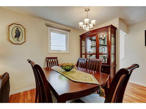 940 Rundlecairn Way Ne, Calgary, AB - Indoor Photo Showing Dining Room