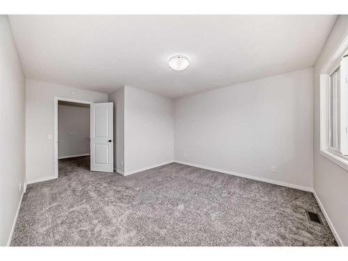 31 Royston Heath Nw, Calgary, AB - Indoor Photo Showing Other Room