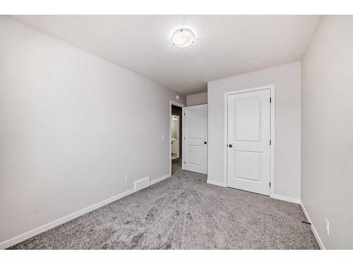 31 Royston Heath Nw, Calgary, AB - Indoor