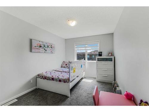 1482 148 Avenue Nw, Calgary, AB - Indoor Photo Showing Bedroom