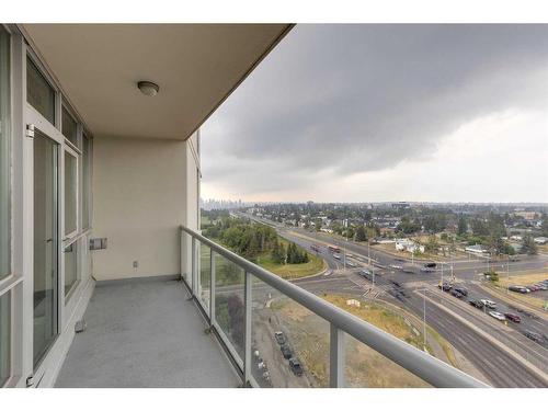 1203-77 Spruce, Calgary, AB - Outdoor With Balcony With View With Exterior