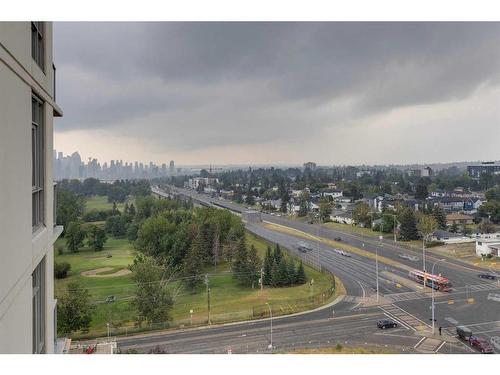 1203-77 Spruce, Calgary, AB - Outdoor With View