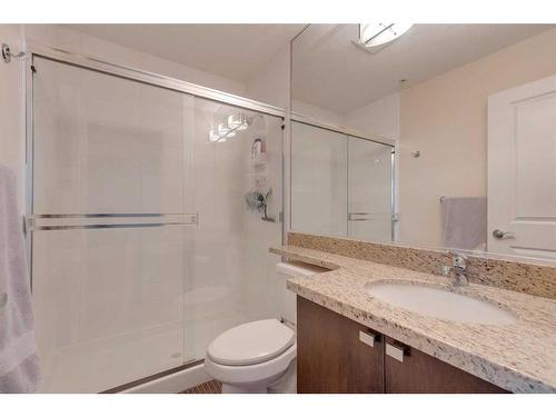 1203-77 Spruce, Calgary, AB - Indoor Photo Showing Bathroom