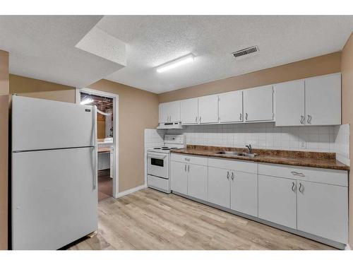 54 Marbrooke Circle Ne, Calgary, AB - Indoor Photo Showing Kitchen