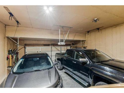 195 West Creek Landing, Chestermere, AB - Indoor Photo Showing Garage