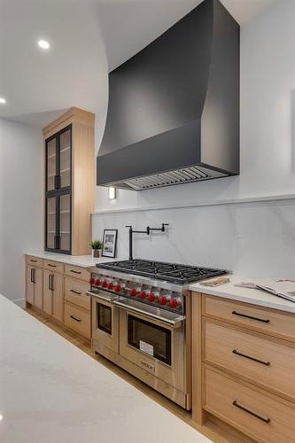 1312 22 Street Nw, Calgary, AB - Indoor Photo Showing Kitchen