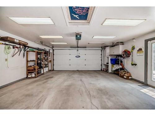 47 Lake Wapta Rise Se, Calgary, AB - Indoor Photo Showing Garage