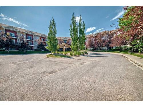 1314-1540 Sherwood Boulevard Nw, Calgary, AB - Outdoor