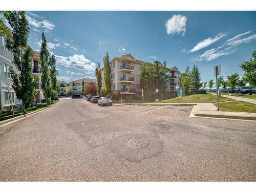 1314-1540 Sherwood Boulevard Nw, Calgary, AB - Outdoor