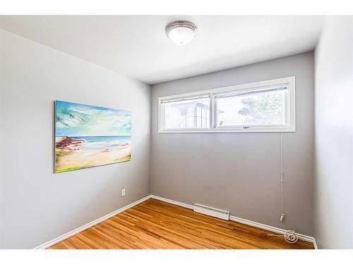 2028 6 Street Ne, Calgary, AB - Indoor Photo Showing Other Room