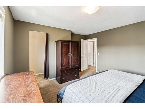 145 Skyview Ranch Crescent Ne, Calgary, AB - Indoor Photo Showing Bedroom