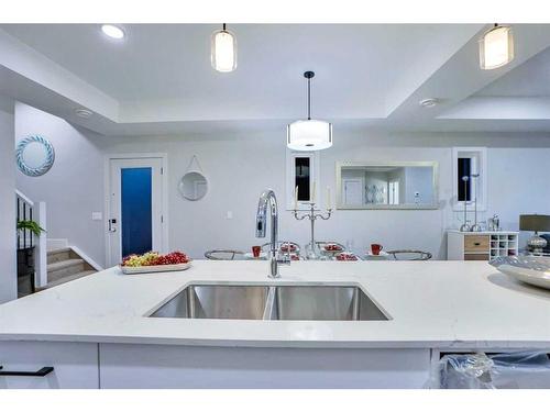 2-2633 1 Avenue Nw, Calgary, AB - Indoor Photo Showing Kitchen