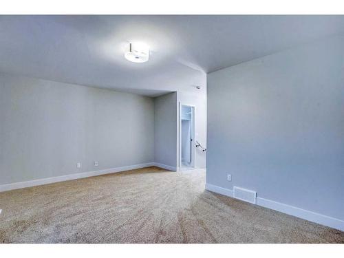 2-2633 1 Avenue Nw, Calgary, AB - Indoor Photo Showing Other Room