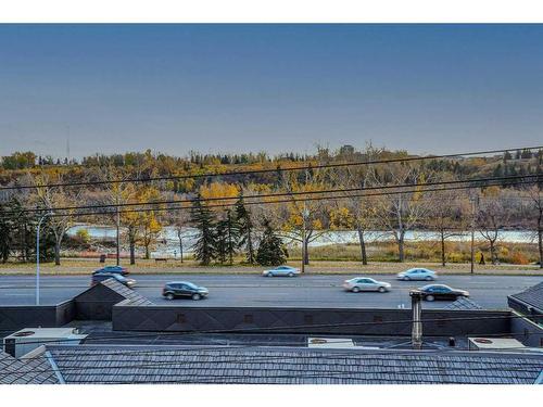 2-2633 1 Avenue Nw, Calgary, AB - Outdoor With View