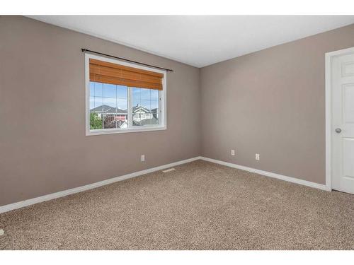 81 Royal Elm Road Nw, Calgary, AB - Indoor Photo Showing Other Room