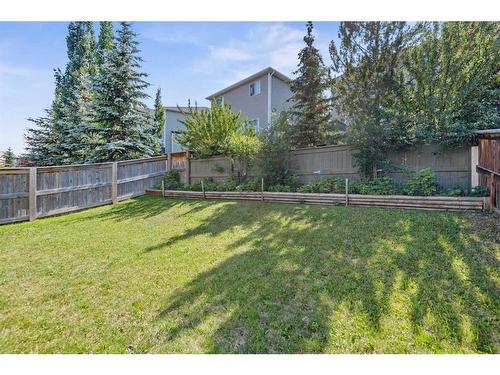 81 Royal Elm Road Nw, Calgary, AB - Outdoor With Backyard