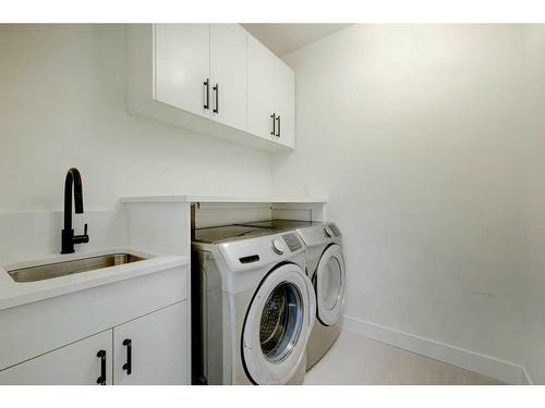 120 25 Avenue Nw, Calgary, AB - Indoor Photo Showing Laundry Room