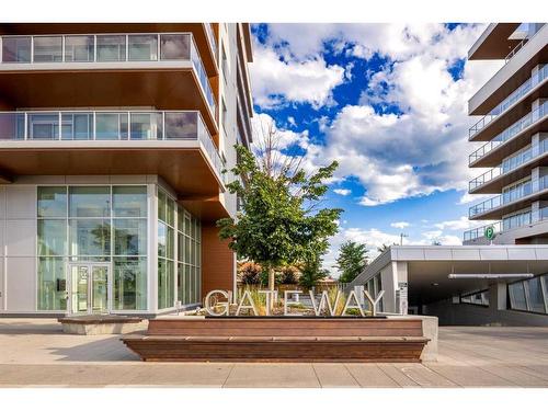 108-8445 Broadcast Avenue Sw, Calgary, AB - Outdoor