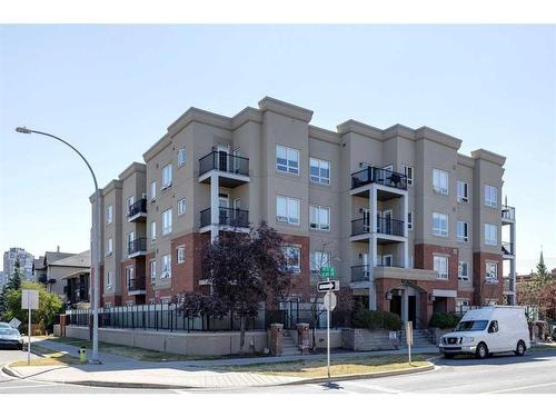 309-1108 15 Street Sw, Calgary, AB - Outdoor With Balcony With Facade