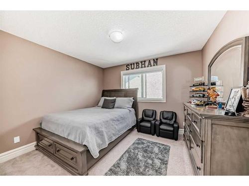 550 Marina Drive, Chestermere, AB - Indoor Photo Showing Bedroom