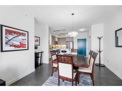 2311-175 Silverado Boulevard Sw, Calgary, AB - Indoor Photo Showing Dining Room