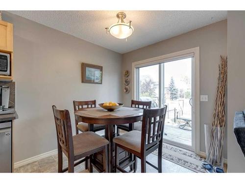 219-371 Marina Drive, Chestermere, AB - Indoor Photo Showing Dining Room