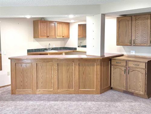 101 Arbour Cliff Close Nw, Calgary, AB - Indoor Photo Showing Kitchen