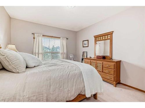 127 Invermere Close, Chestermere, AB - Indoor Photo Showing Bedroom