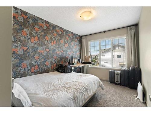 14 Howse Mount Ne, Calgary, AB - Indoor Photo Showing Bedroom