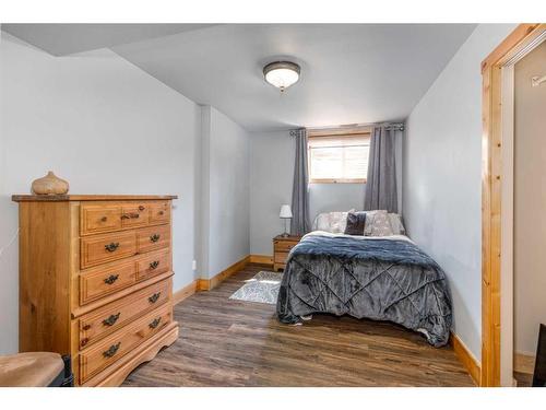 416 Ghost Lake Village Road, Ghost Lake, AB - Indoor Photo Showing Bedroom