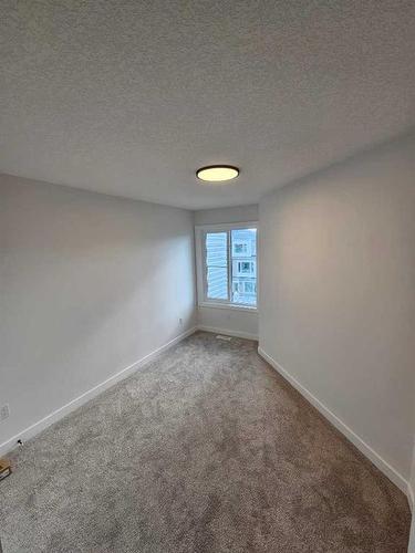 8820-8850 48 Street Ne, Calgary, AB - Indoor Photo Showing Other Room