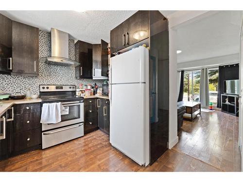 43 Martindale Boulevard Ne, Calgary, AB - Indoor Photo Showing Kitchen