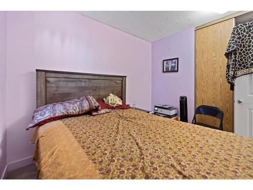 43 Martindale Boulevard Ne, Calgary, AB - Indoor Photo Showing Bedroom