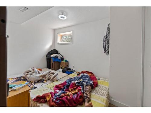 43 Martindale Boulevard Ne, Calgary, AB - Indoor Photo Showing Bedroom