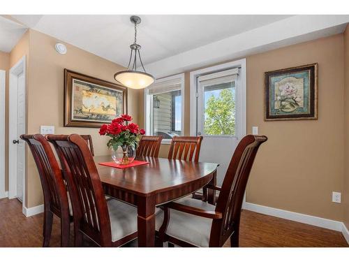 12202-2781 Chinook Winds Drive Sw, Airdrie, AB - Indoor Photo Showing Dining Room